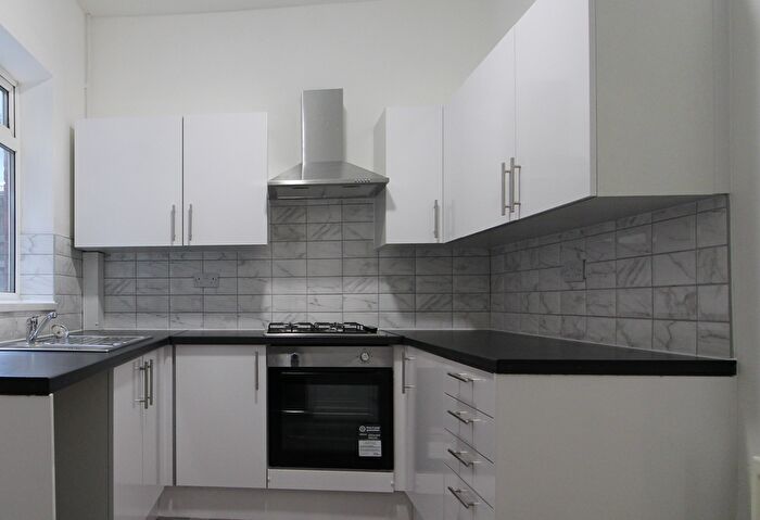 2 Bedroom Flat To Rent In Laurel Street, Wallsend, NE28