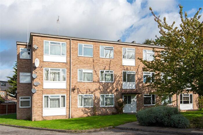 2 Bedroom Flat To Rent In Serbin Close, Leyton, London, E10