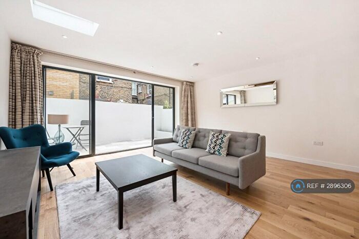 2 Bedroom Flat To Rent In Walcorde Avenue, London, SE17