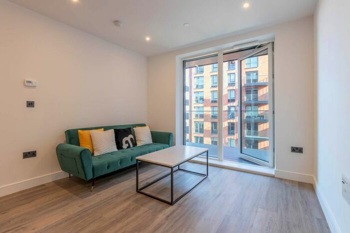 1 Bedroom Flat To Rent In The Regent, Snow Hill Wharf, Shadwell Street, B4
