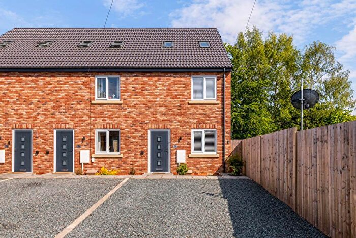 3 Bedroom End Of Terrace House For Sale In Cradge Bank, Spalding, PE11