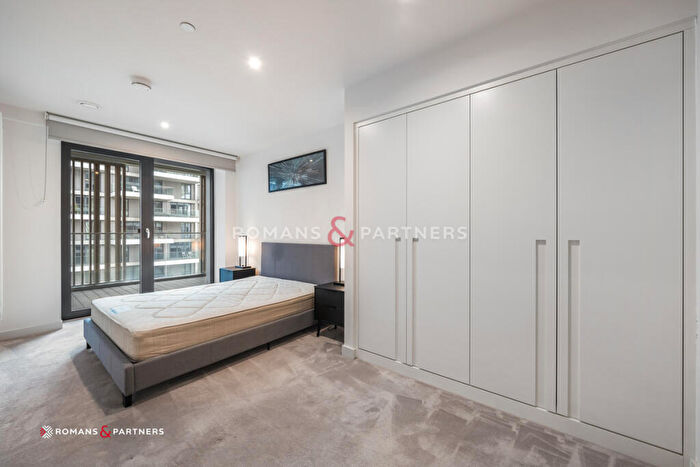 2 Bedroom Apartment To Rent In Marco Polo, Royal Wharf, E16