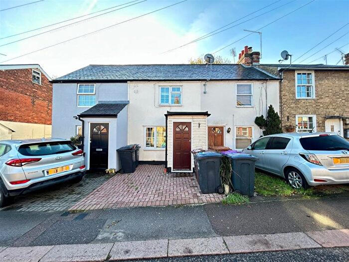 2 Bedroom Terraced House To Rent In New Town Road, Bishop's Stortford, CM23