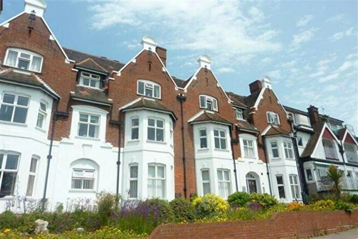 1 Bedroom Property To Rent In Bedroom Property In Westcliff On Sea, SS0
