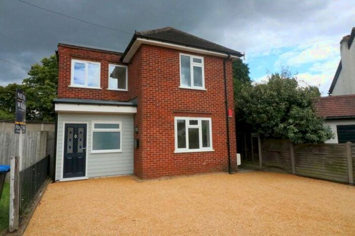 2 Bedroom Flat To Rent In Limes Road, Egham TW20