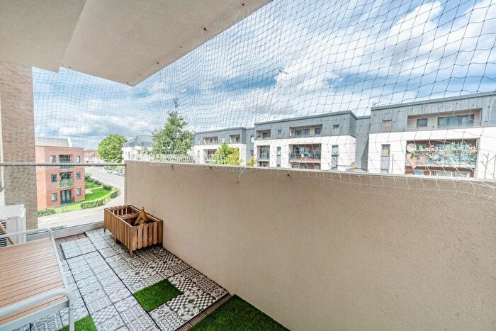 2 Bedroom Flat For Sale In Tranquil Lane, South Harrow, Harrow, HA2