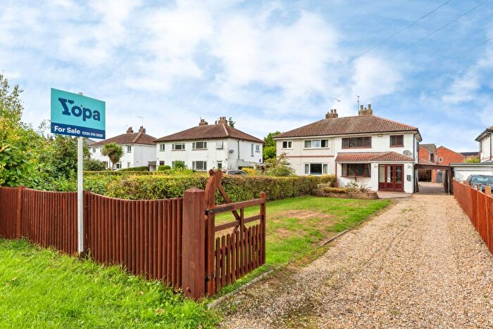 3 Bedroom Semi-Detached House For Sale In Newark Road, Coddington, Newark, NG24