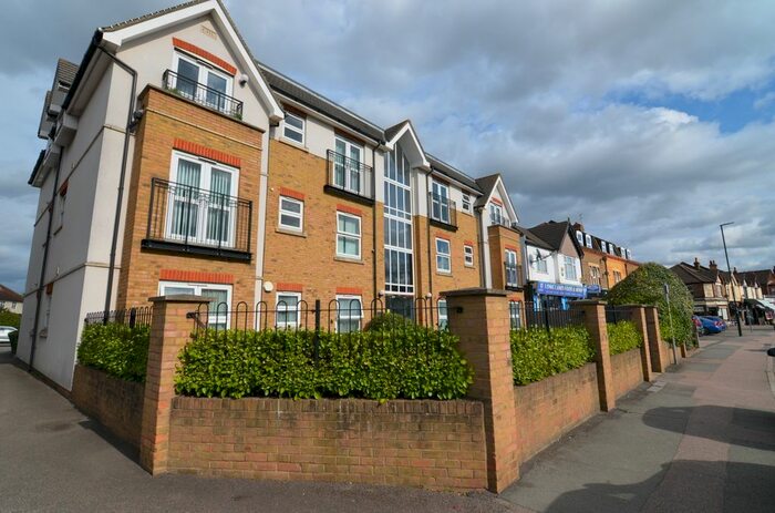2 Bedroom Flat To Rent In Main Road, Sidcup, Kent, DA14