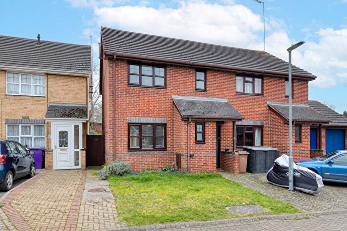 3 Bedroom Semi-Detached House For Sale In Elms Close, Little Wymondley, Hitchin, SG4