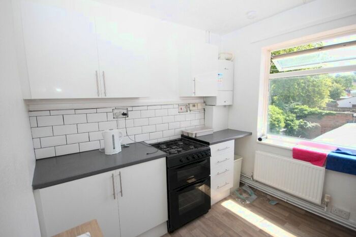 1 Bedroom Flat To Rent In Dunstable Road, Luton, LU4