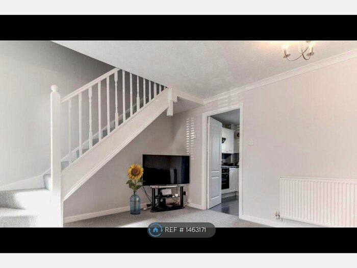 2 Bedroom Terraced House To Rent In The Belfry, Luton, LU2