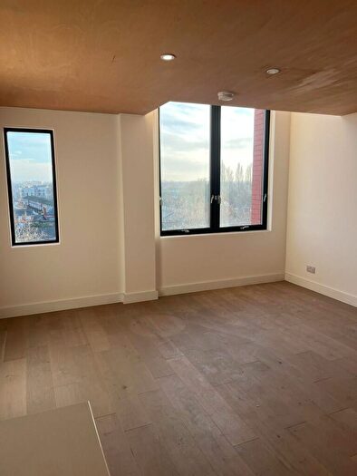 2 Bedroom Apartment To Rent In Spinners Way, Manchester, Greater Manchester, M15
