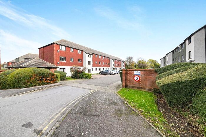 1 Bedroom Flat To Rent In Haywards, Aveley, RM15