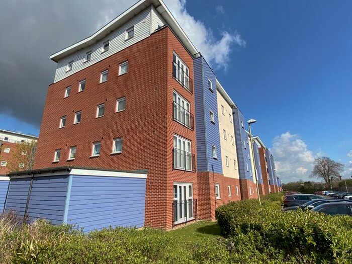 2 Bedroom Apartment To Rent In Alexander Square, Eastleigh, SO50