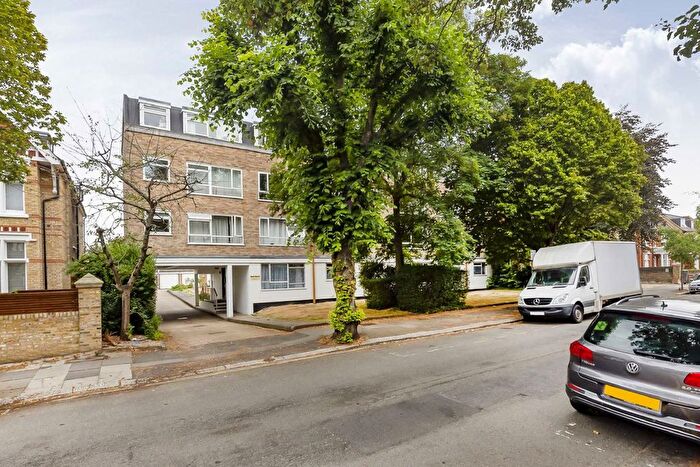 1 Bedroom Flat To Rent In Hamilton Road, Ealing, W5