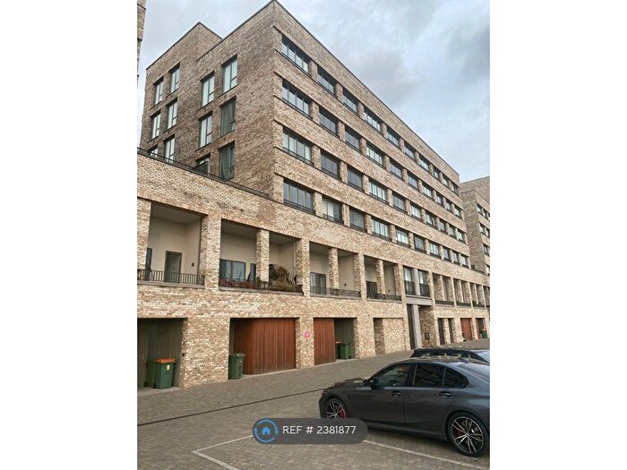 3 Bedroom Flat To Rent In Morton Apartments, London, E16