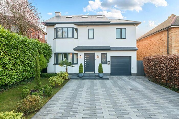 4 Bedroom Detached House For Sale In Elmfield Way, South Croydon, CR2