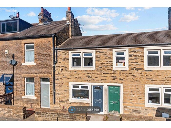 1 Bedroom Terraced House To Rent In Varley Street, Stanningley, Pudsey, LS28