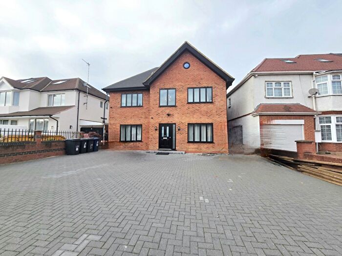 7 Bedroom Detached House For Sale In Norwood Road, Southall, UB2