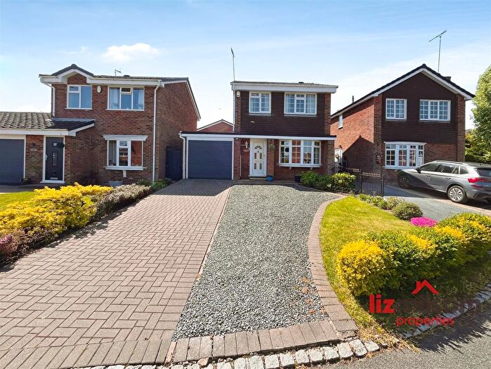 3 Bedroom Detached House For Sale In Plover Avenue, Woodville, Swadlincote, DE11