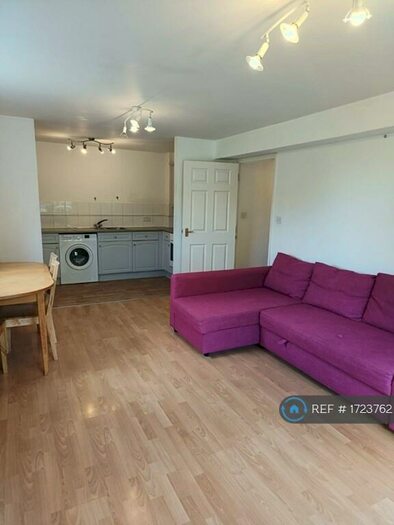 2 Bedroom Flat To Rent In Chafford Hundred, Chafford Hundred, Near Grays, RM16