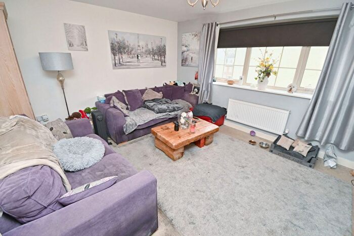 5 Bedroom Town House For Sale In Spring Gardens, Longcar Lane, Barnsley, S70
