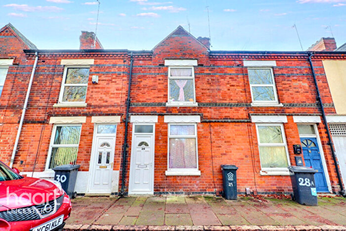 3 Bedroom Terraced House For Sale In Hughenden Drive, Leicester, LE2