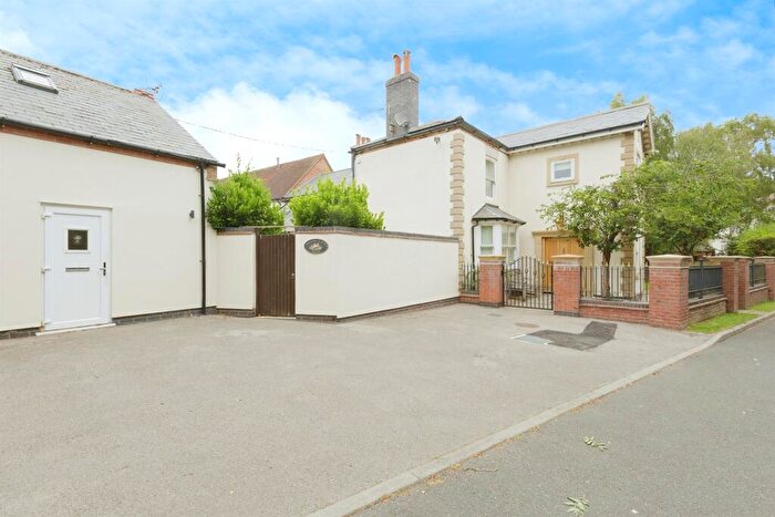 4 Bedroom Detached House For Sale In Smockington Lane, Wolvey, Hinckley, LE10