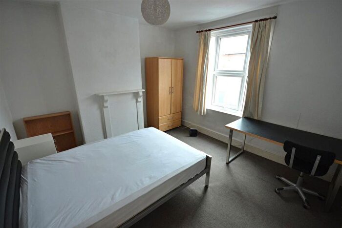 4 Bedroom Terraced House To Rent In Bulwer Road, Leicester, LE2