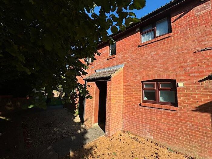 1 Bedroom Apartment To Rent In Speedwell Close, Swindon, SN25