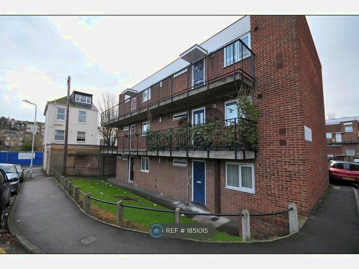 1 Bedroom Flat To Rent In Sussex Street, Ramsgate, CT11