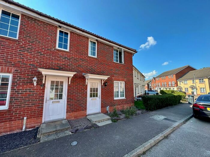 3 Bedroom House To Rent In Braiding Crescent, Braintree, CM7