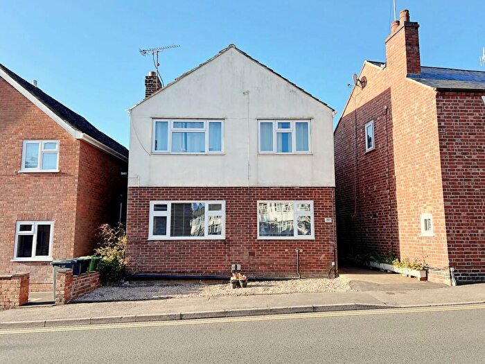 2 Bedroom Maisonette For Sale In Spring Lane, Kenilworth, CV8