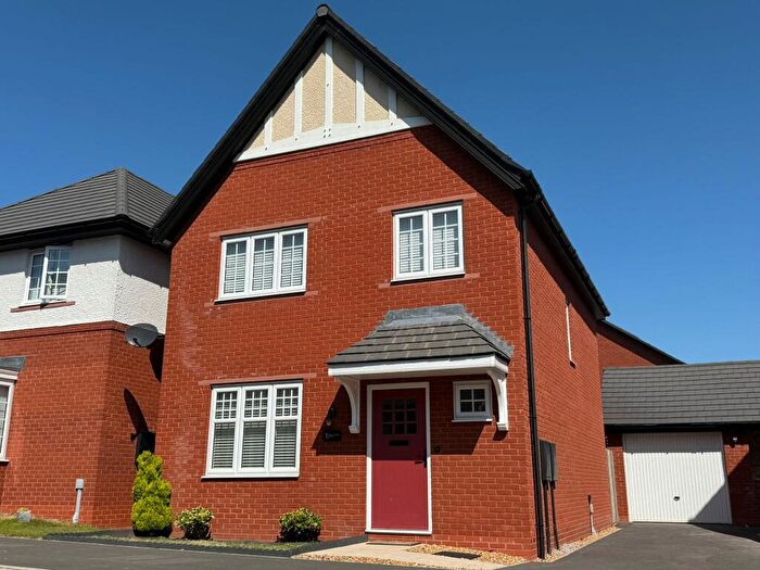 4 Bedroom Detached House For Sale In Great Tithes Place, Crewe, CW1
