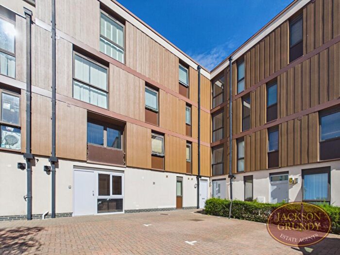 2 Bedroom Apartment For Sale In Ashby Wood Drive, Upton, NN5