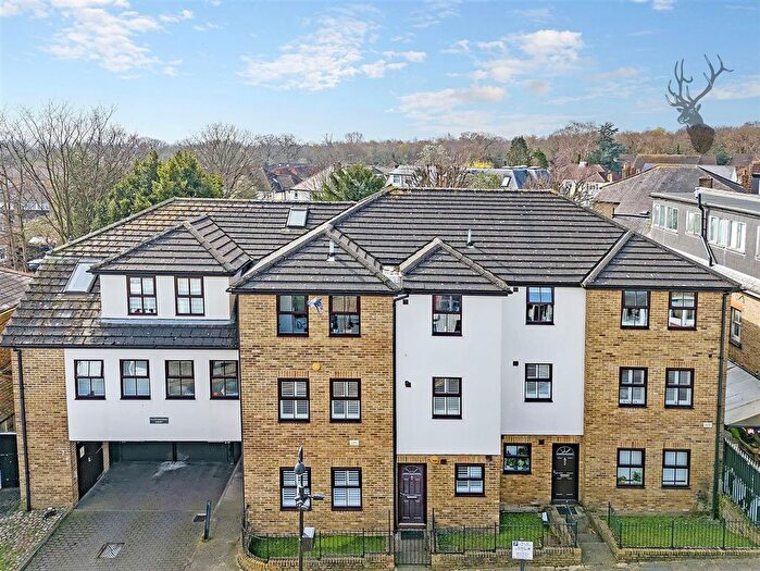 1 Bedroom Flat To Rent In Queens Road, Buckhurst Hill, IG9