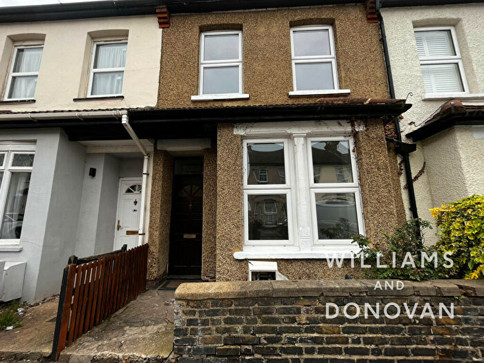 2 Bedroom Terraced House To Rent In Dalmatia Road, Southend-on-Sea, SS1