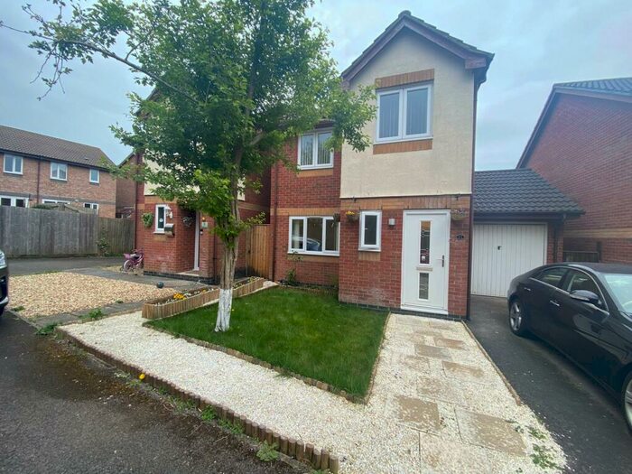 3 Bedroom House To Rent In Garrett Drive, Bradley Stoke, Bristol, BS32