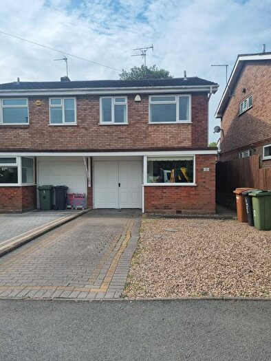 3 Bedroom Semi-Detached House To Rent In Pool Green, Aldridge, WS9