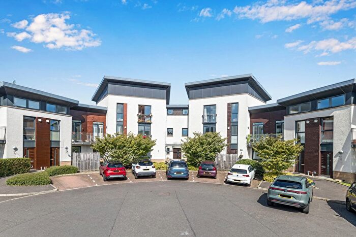 2 Bedroom Flat For Sale In / East Pilton Farm Wynd, Fettes, Edinburgh, EH5