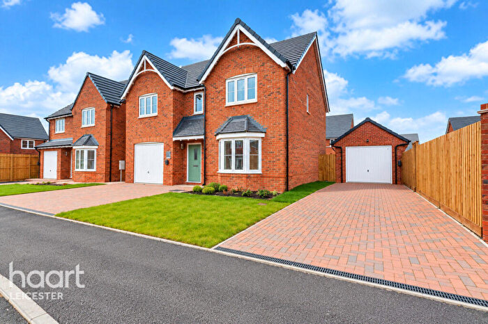 4 Bedroom Detached House For Sale In Blackthorn Drive, Stoke Golding, CV13