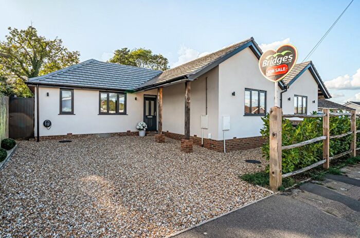 3 Bedroom Bungalow For Sale In Willow Drive, Normandy, Guildford, Surrey, GU3