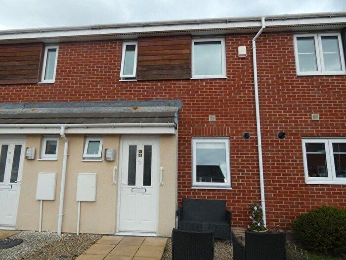 2 Bedroom Property For Sale In White Swan Close, Killingworth, Newcastle Upon Tyne, NE12