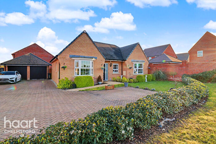 3 Bedroom Detached Bungalow For Sale In Skylark Avenue, Southminster, CM0