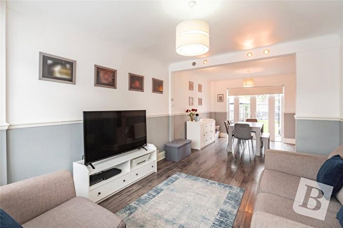 3 Bedroom Terraced House For Sale In Benets Road, Hornchurch, RM11