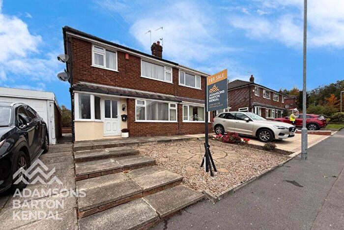 3 Bedroom Semi-Detached House For Sale In Greenvale, Bamford, OL11
