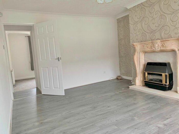 3 Bedroom Flat To Rent In Skirsa Street, Glasgow G23