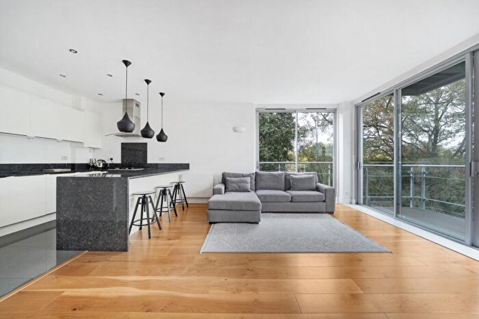 2 Bedroom Flat To Rent In Monza Street, Wapping, E1W