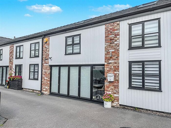 2 Bedroom Barn Conversion For Sale In Attenburys Lane, Timperley, Altrincham, WA14