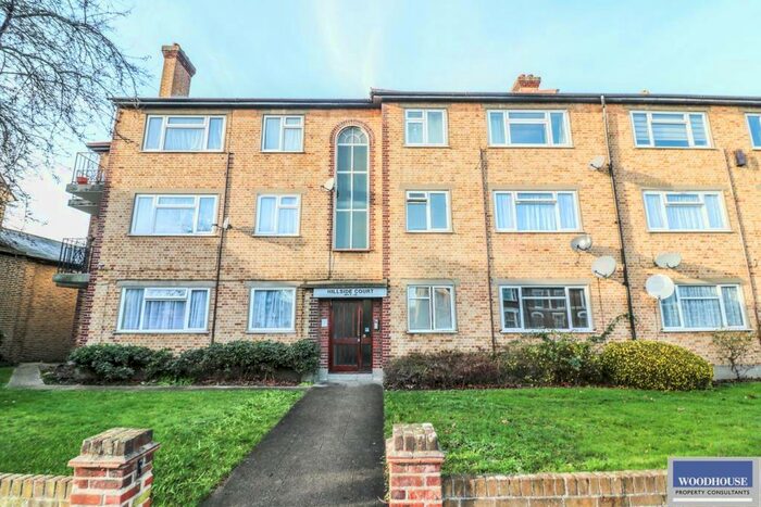 2 Bedroom Flat To Rent In Hillside Court Crossbrook St, Cheshunt, EN8